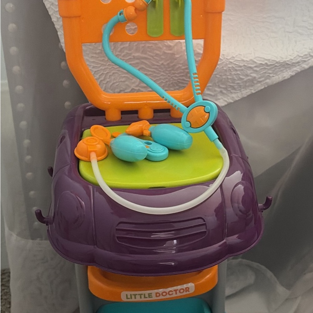 Kids pet vet medical cart with medical tools